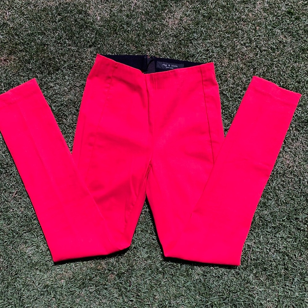 Red Rag &Bone Pants in a Size 0 with a back zipper. These are stretch pants.
